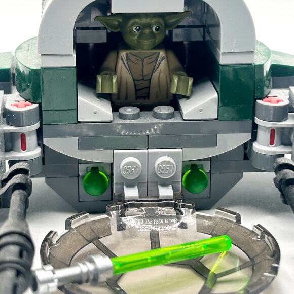 LEGO STAR WARS: Yoda's Jedi Starfighter (75168) 100% Complete Ex Cond - Picture 6 of 9